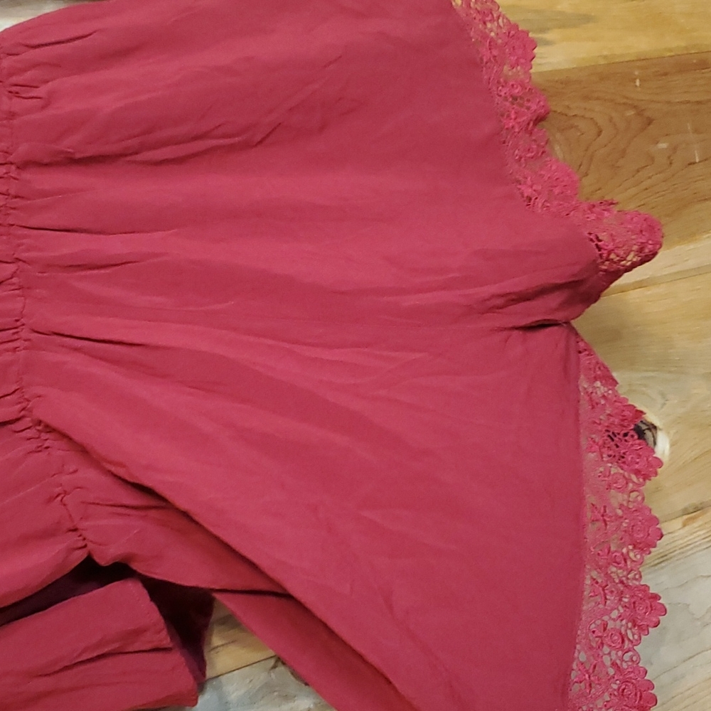 Divided Lace Romper Size 6 - Picture 7 of 7